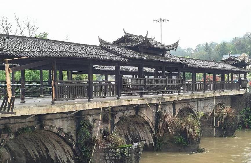 一场猝不及防的意外，让五个鲜活的生命就此止步，也让几个家庭坠入无尽的悲痛，每每想