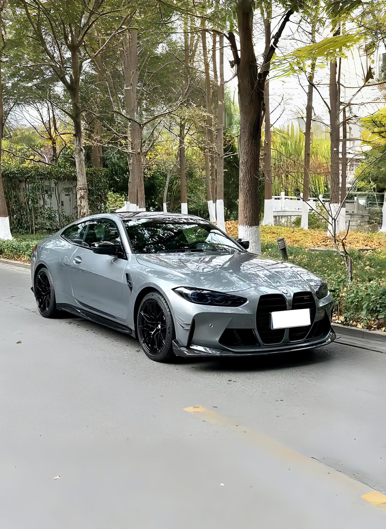 二手宝马M4怎么选？直接给结论：优先冲2023款、2024款准新车，闭眼避201