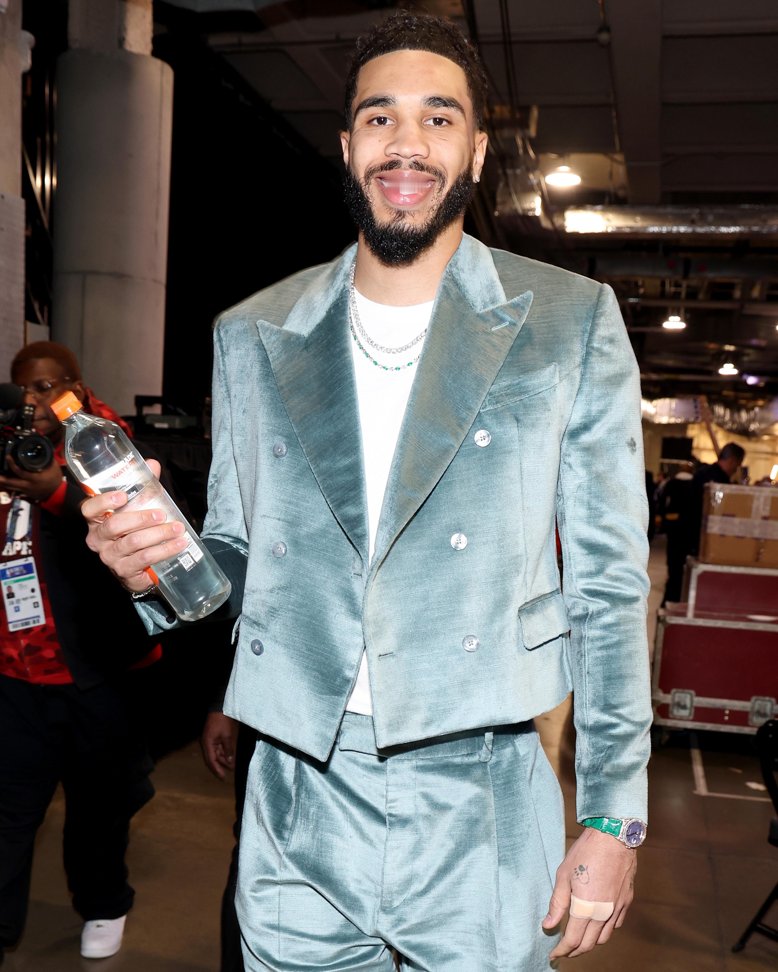 Jay2☘️ ​​​