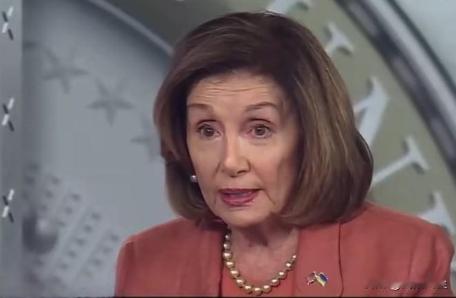 佩洛西回应特朗普国情咨文 关于议员炒股指控被点名:“先看看你自己，他想暗示这其中