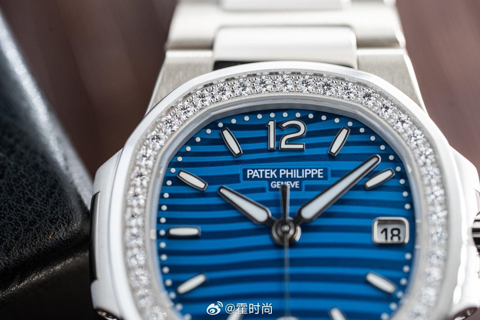 钟表与奇迹2025 | 新表直击 日内瓦现场｜百达翡丽7010 日内瓦，这座汇聚