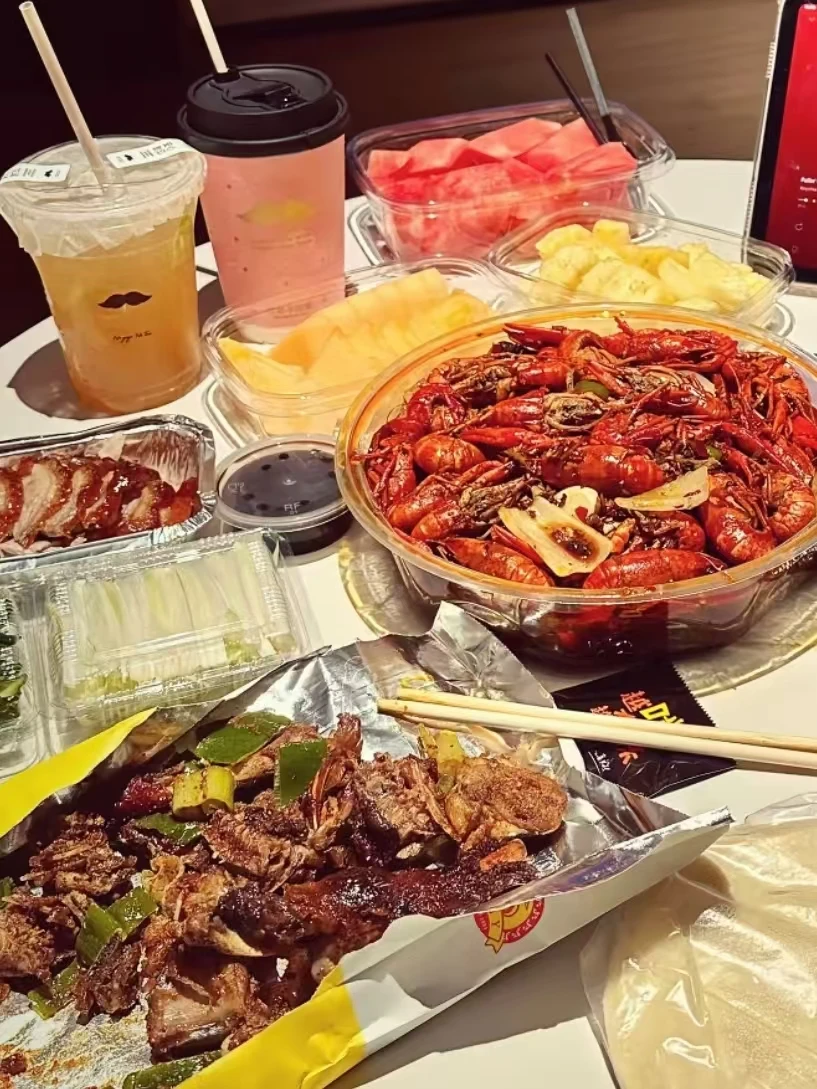 吃好喝好开心就好