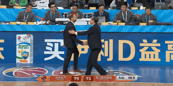 浙江稠州客场73:79不敌北京北汽，看来余嘉豪和王奕博离队对于球队影响很大，尤其