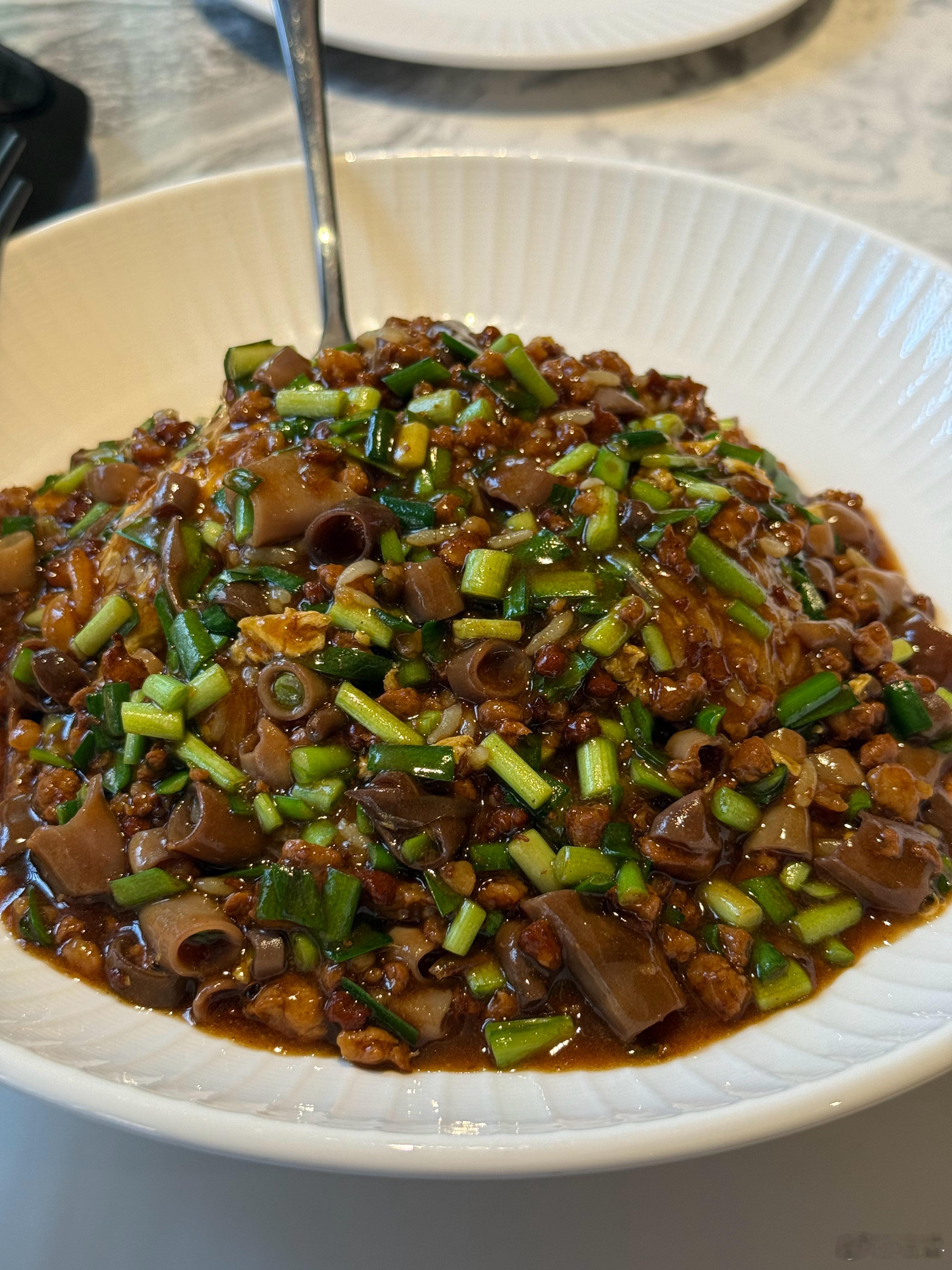 看中国男篮，配海肠捞饭。哦，大连～ 大连·青泥洼商圈