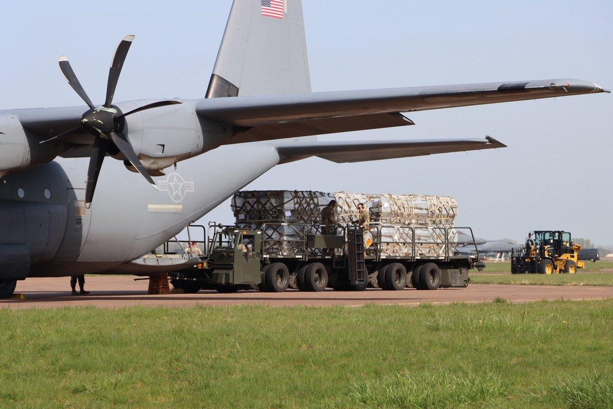 万斯离开了巴基斯坦，与伊朗的谈判未达成协议。

作为特朗普的铁杆追随者，万斯落实