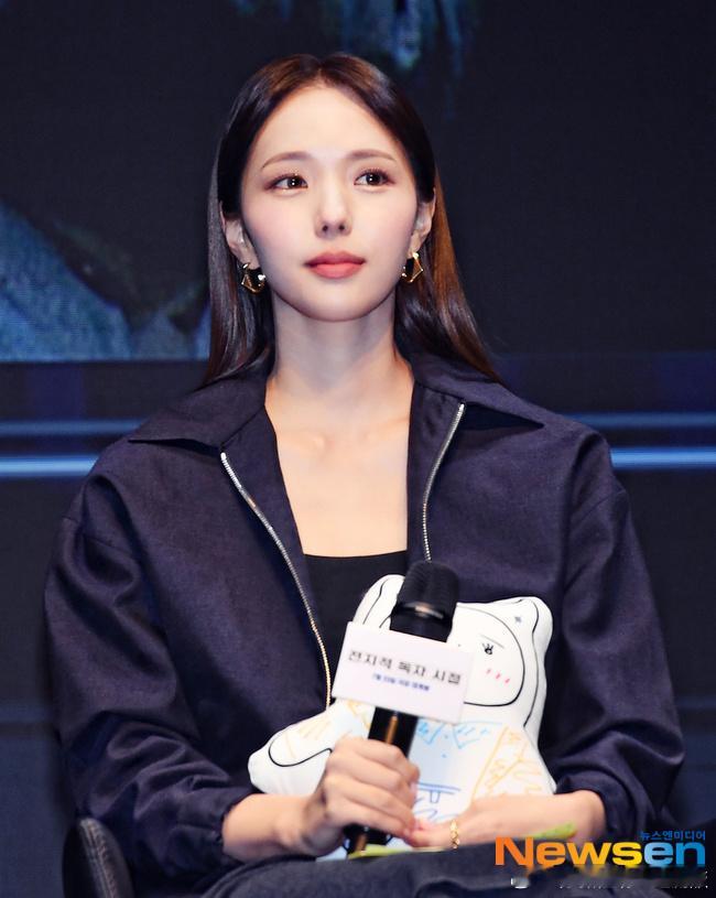 250702蔡秀彬[兔子]电影《全知读者的视角》showcase新闻图状态～ ​