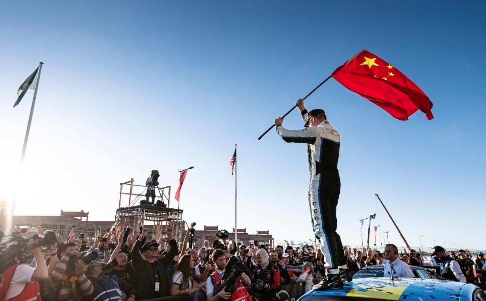 这一次领克03+ TCR赛车将出席上海国际赛车场的揭幕战。
而这一次参赛的赛车搭