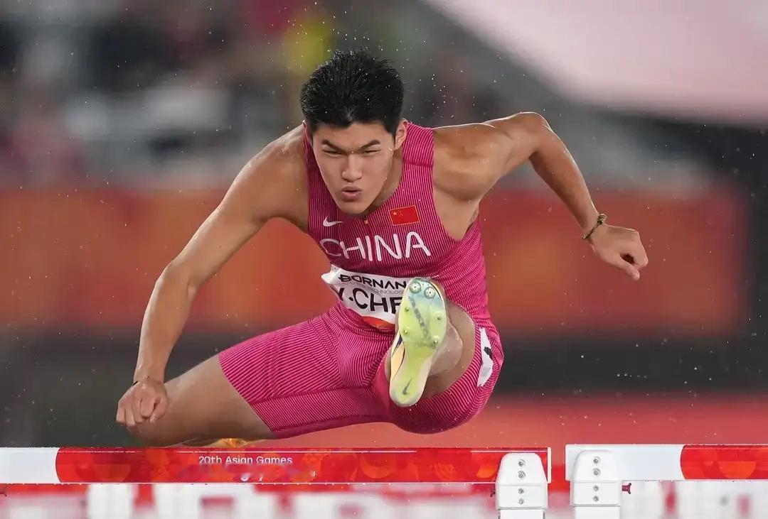 刘翔接班人来了？

9月27日晚，亚运会男子110米栏决赛在大雨当中进行。中国选