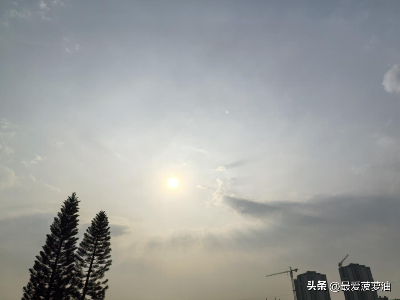 南方暴雨冰雹齐上线，广东已进入强对流天气多发季节！

今天（31日），广东受飑线