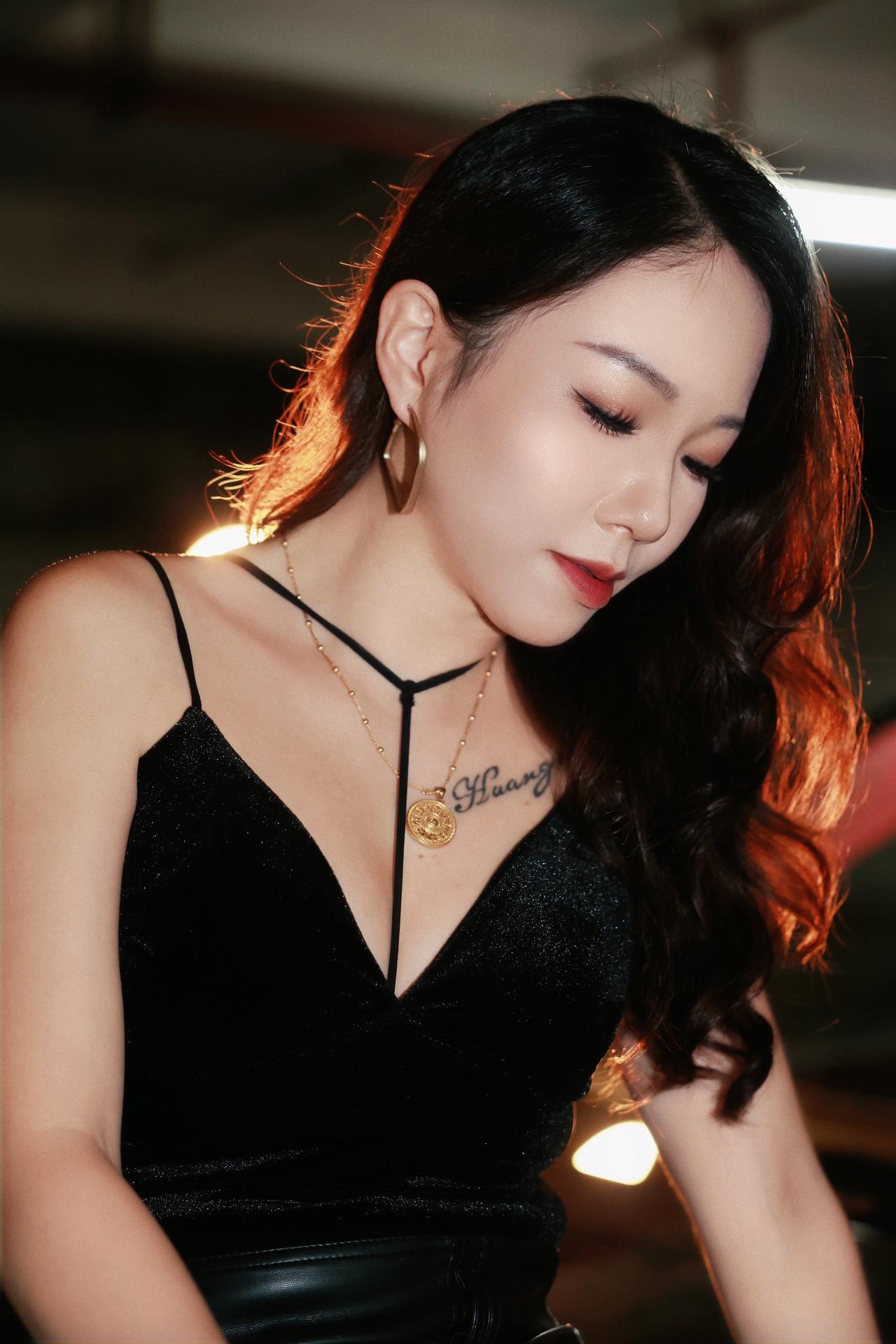 活在别人眼里 就会死在别人嘴里 这个微醺御姐妆太上头了 御姐 这个微醺御姐妆太上