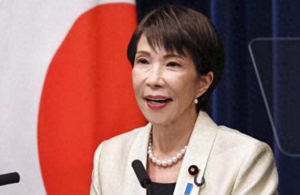 日本海上自卫队一把手刚叫嚣“要造正规大型航母”，短短两天时间之内，中方便拿出明确