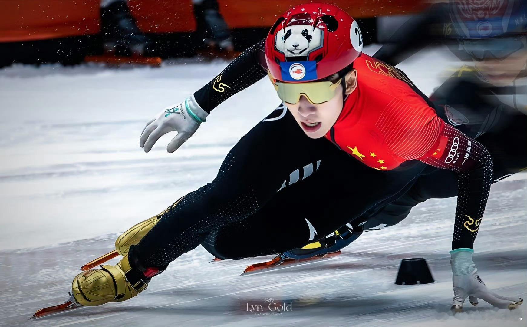 从韩国天才少年到中国冰雪军团的核心，他以坚韧不拔的意志跨越国籍与争议，在2023