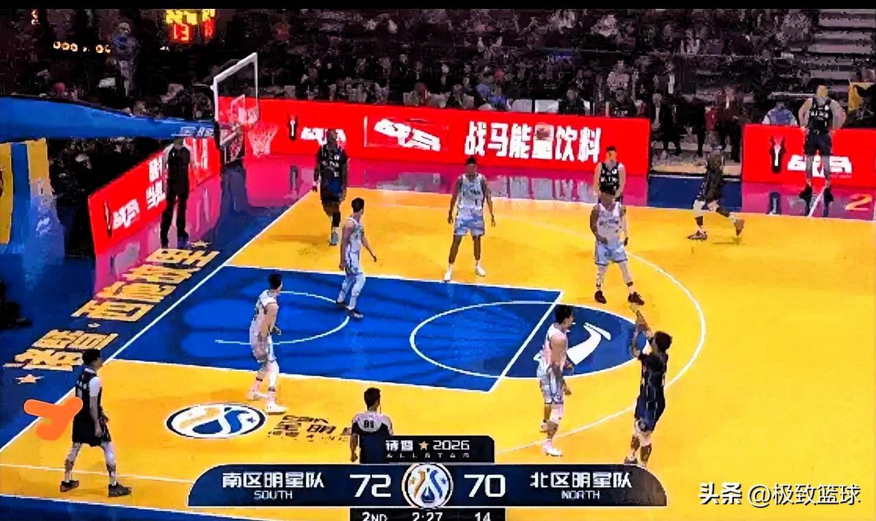 赵睿真是来全明星搞笑的！

 
CBA全明星赛欢乐不断，北京北汽超级后卫赵睿，直