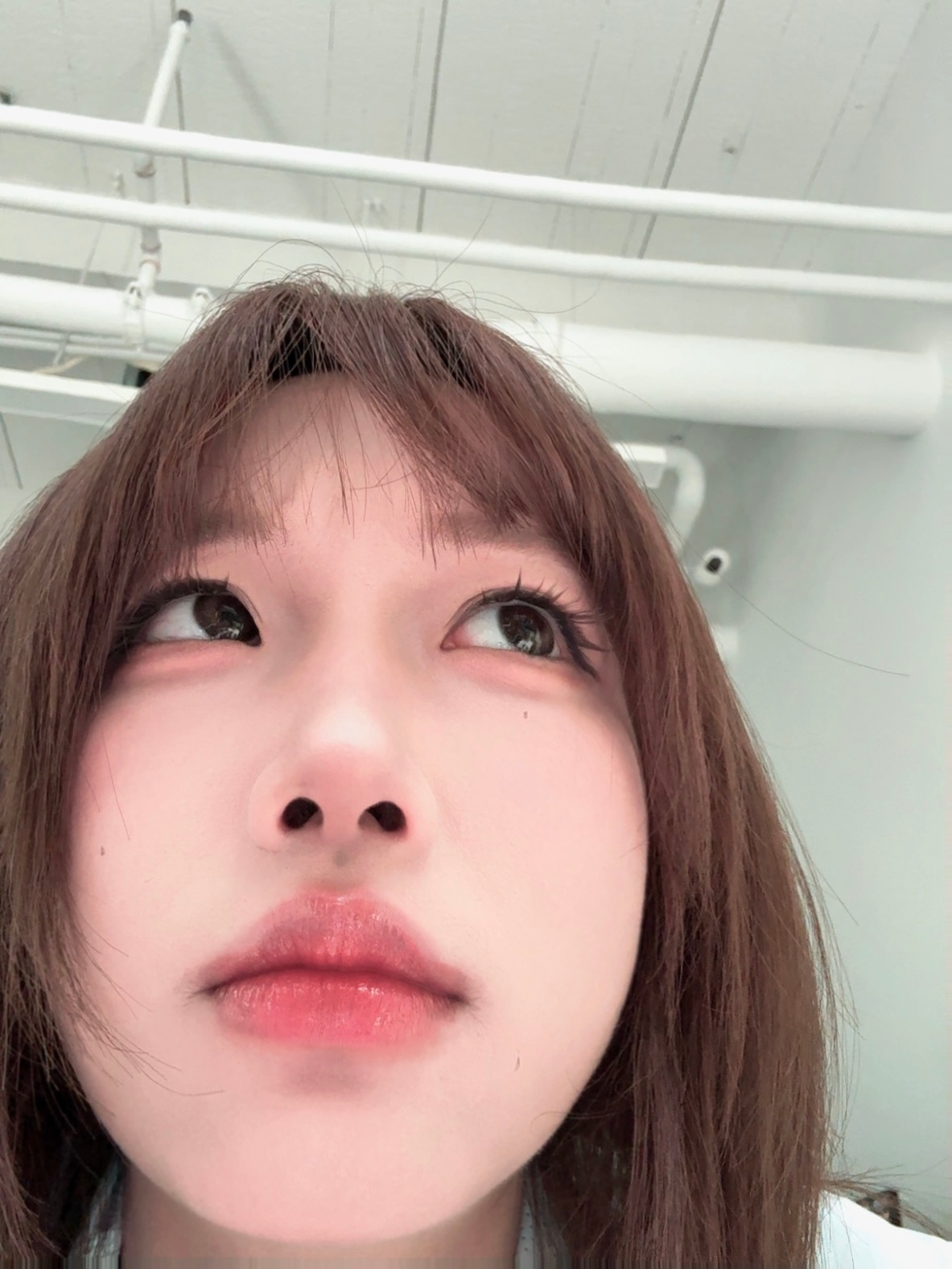 自拍的时候能来点看起来聪明的表情吗朋友… 