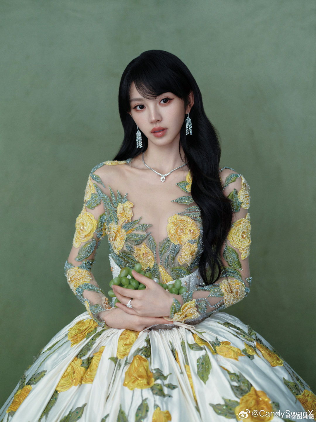 田曦薇 × VOGUE时尚之力盛会一袭 Amelia Casablanca 玫瑰