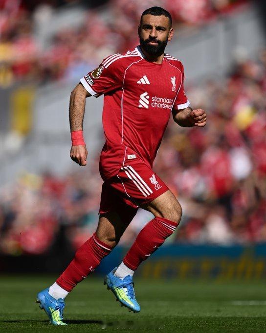 【萨拉赫无缘双红会】利物浦官方公布，上周末在联赛中受伤离场的萨拉赫，伤情确认为左