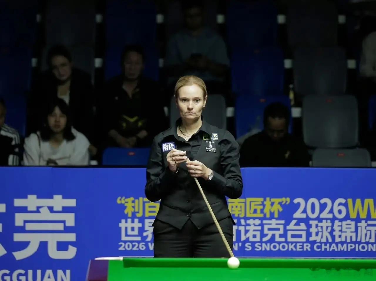 2026女子斯诺克世锦赛半决赛战罢！传奇名将瑞安·埃文斯以5-1战胜中国香港选手