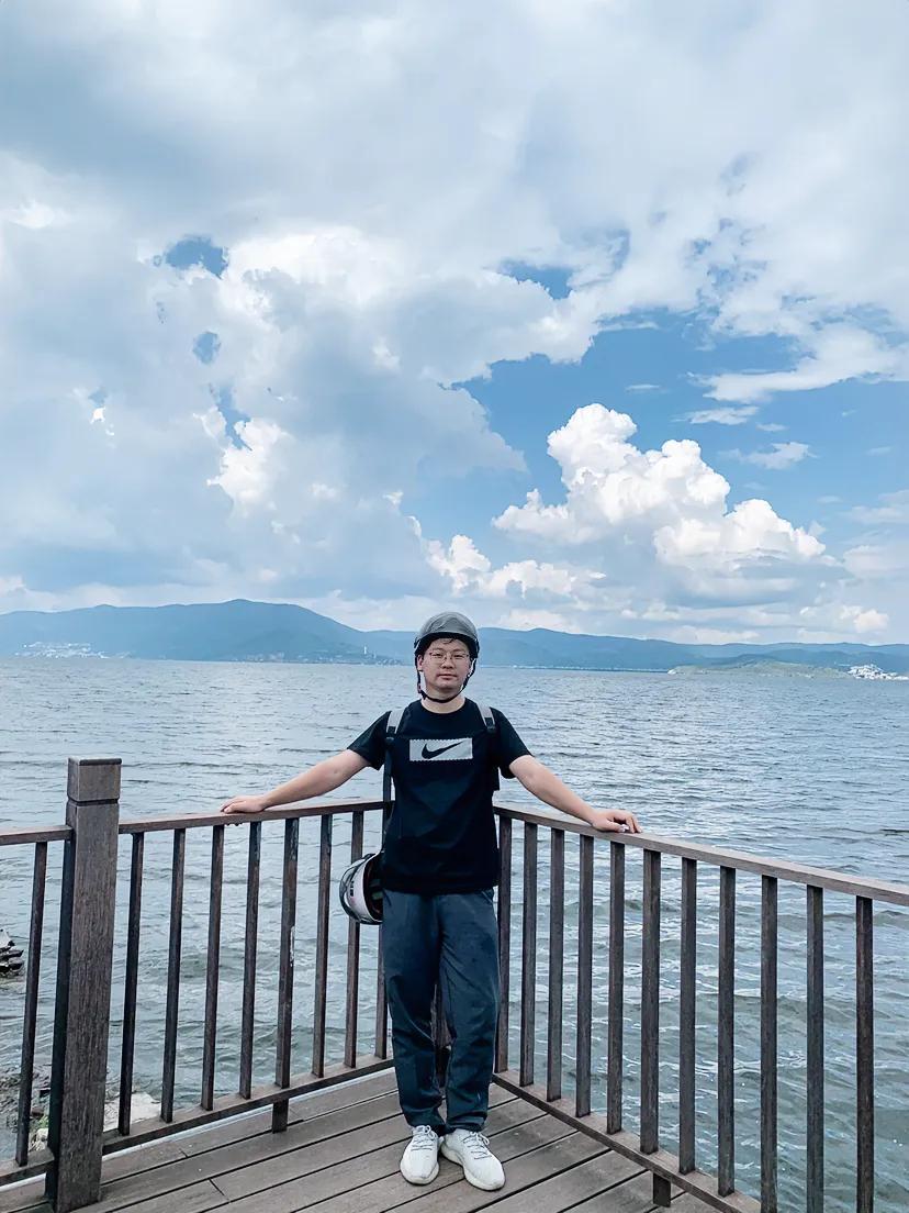 成事的秘诀：微习惯
微习惯是行之有效的欺骗大脑完成目标的方法，我在很多成功者的经