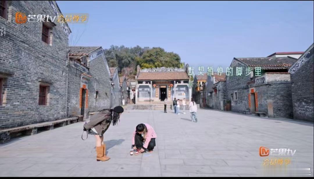 沈月的善意从来都不声张沈月说不能留白鹿一个人沈月我真的要被沈月圈死了！她的好真的