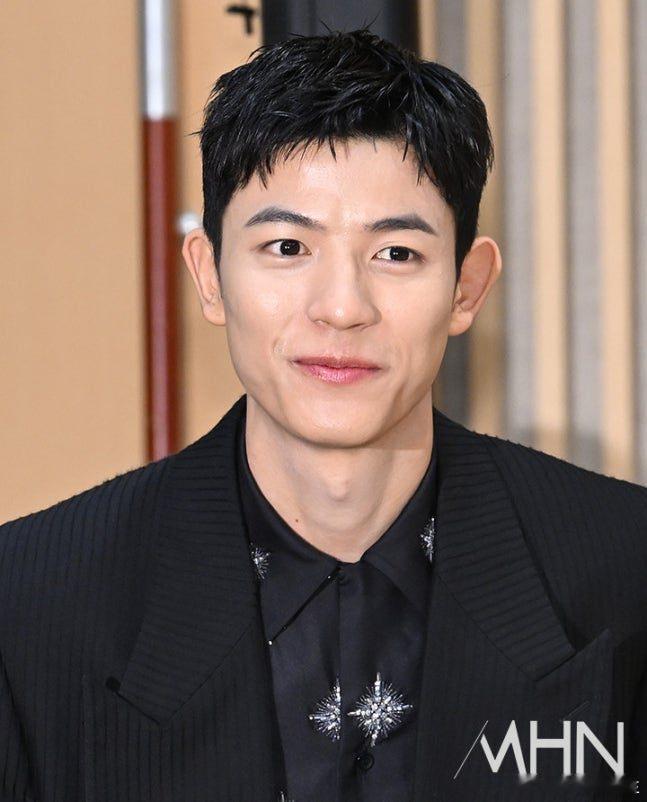 帅气的朴所罗门