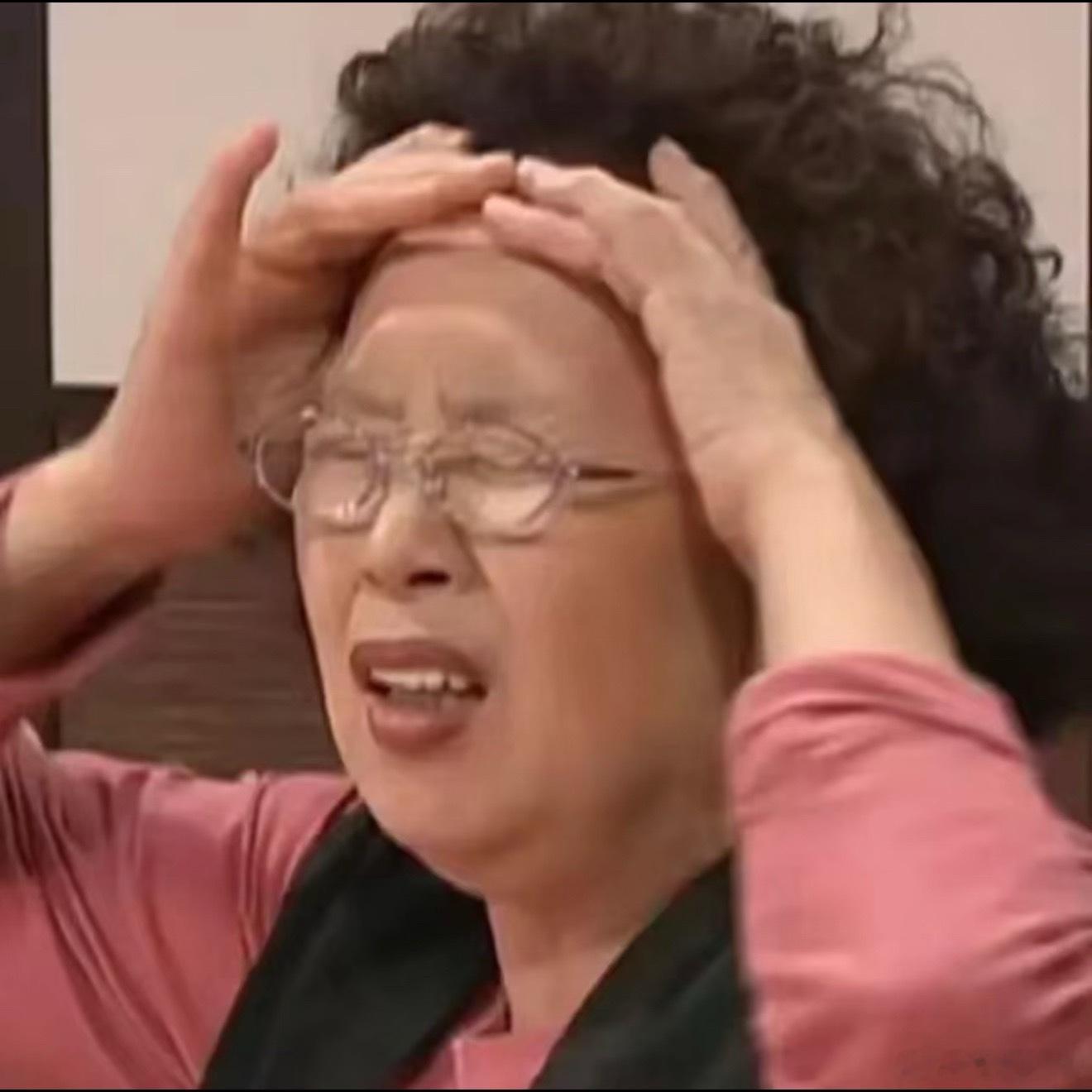谁能信，我早上没睡醒，边下米粉边冲咖啡的时候把醋倒进了咖啡！！！ 