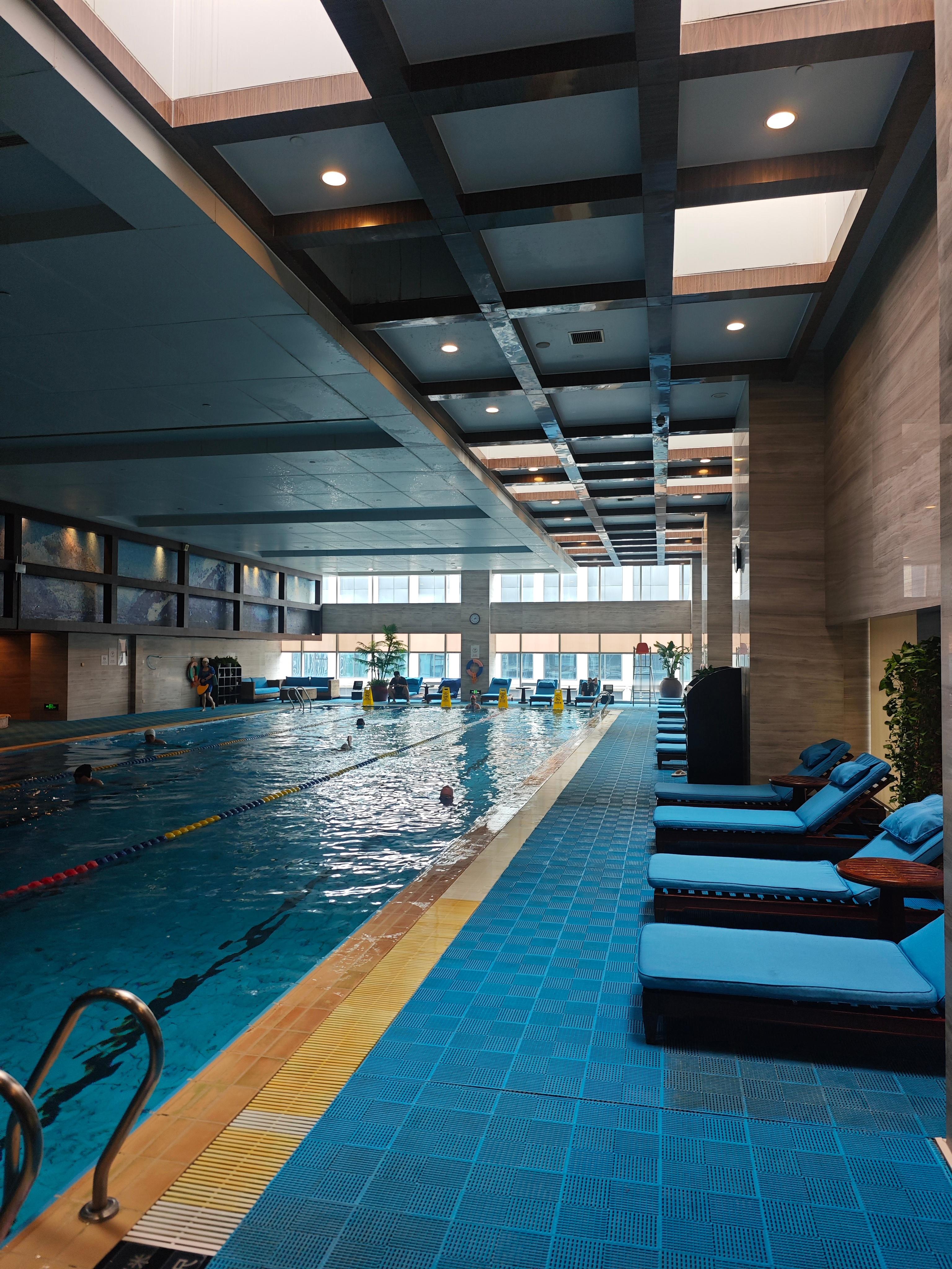 蛙泳 700m，健身打卡，+1🏊‍♂️游泳  ​​​