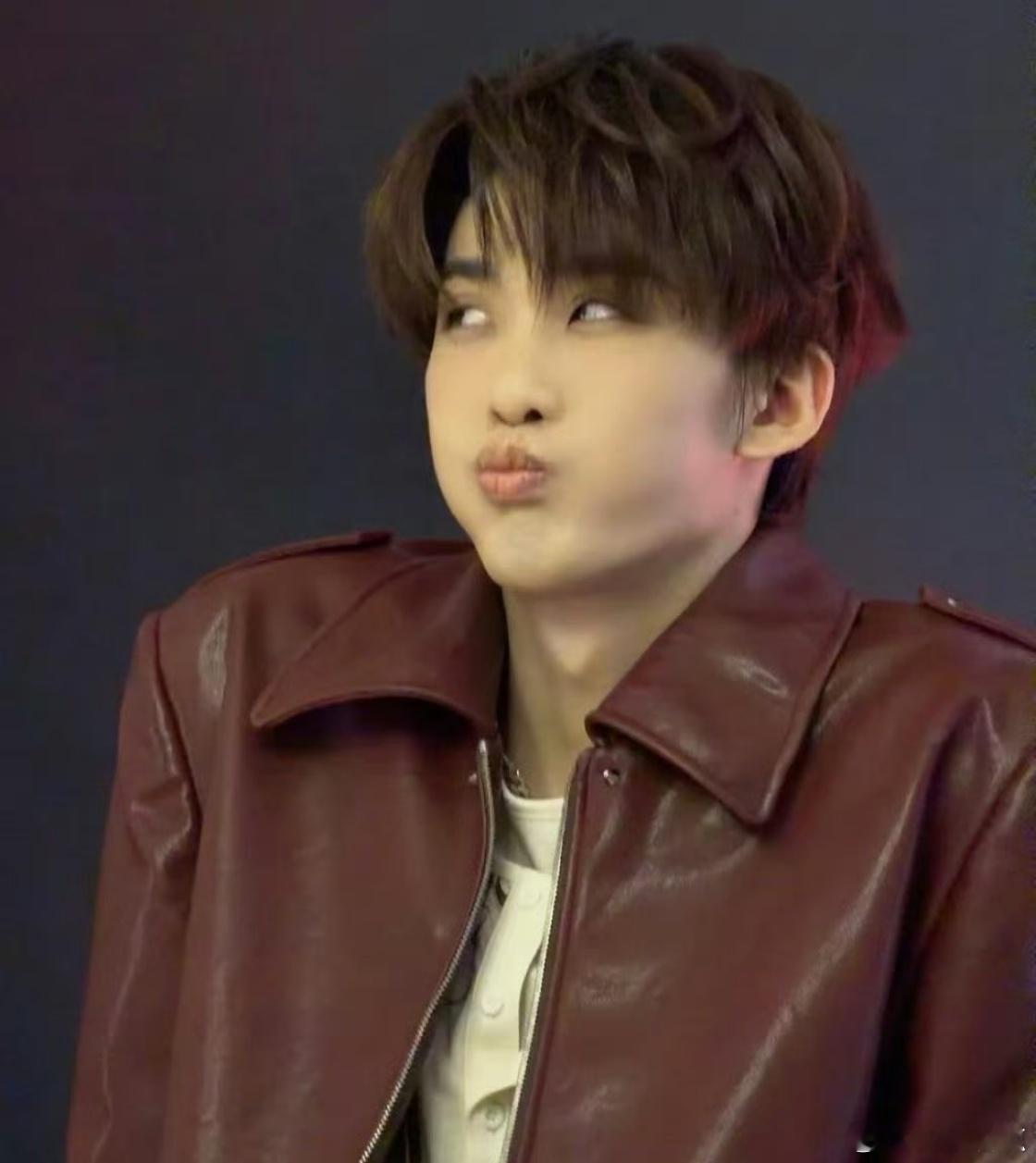 颜人中张远直播互怼升级！自曝争抢激烈到“头破血流”，观众急求细节！颜人中自爆和张