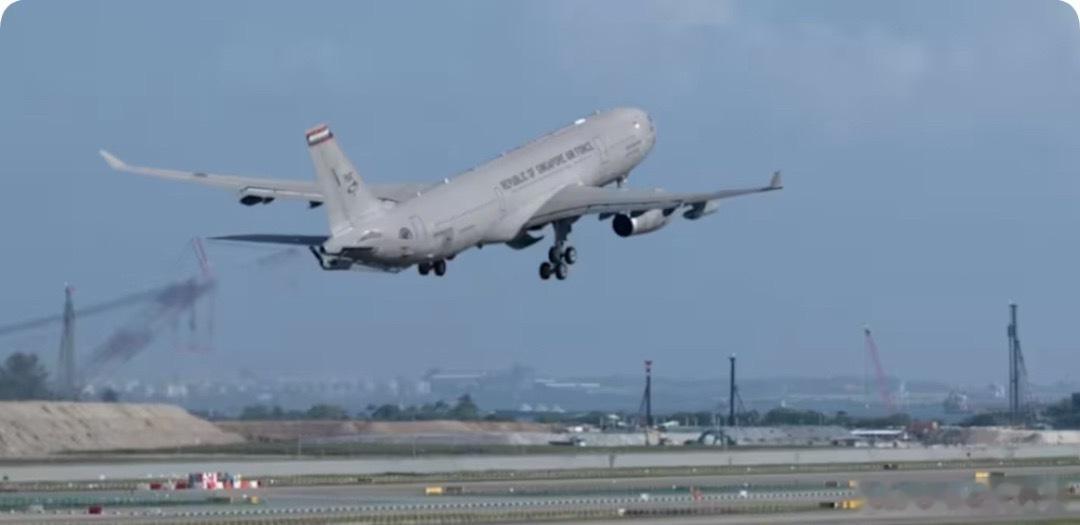 为配合巴耶利峇空军基地从2030年起逐步搬迁，新加坡空军部队将把运作转移到樟宜东