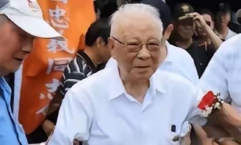 台湾知名人士在纠正“反共”立场！他曾说：过去国民党反共，是认为国民党比共产党好，