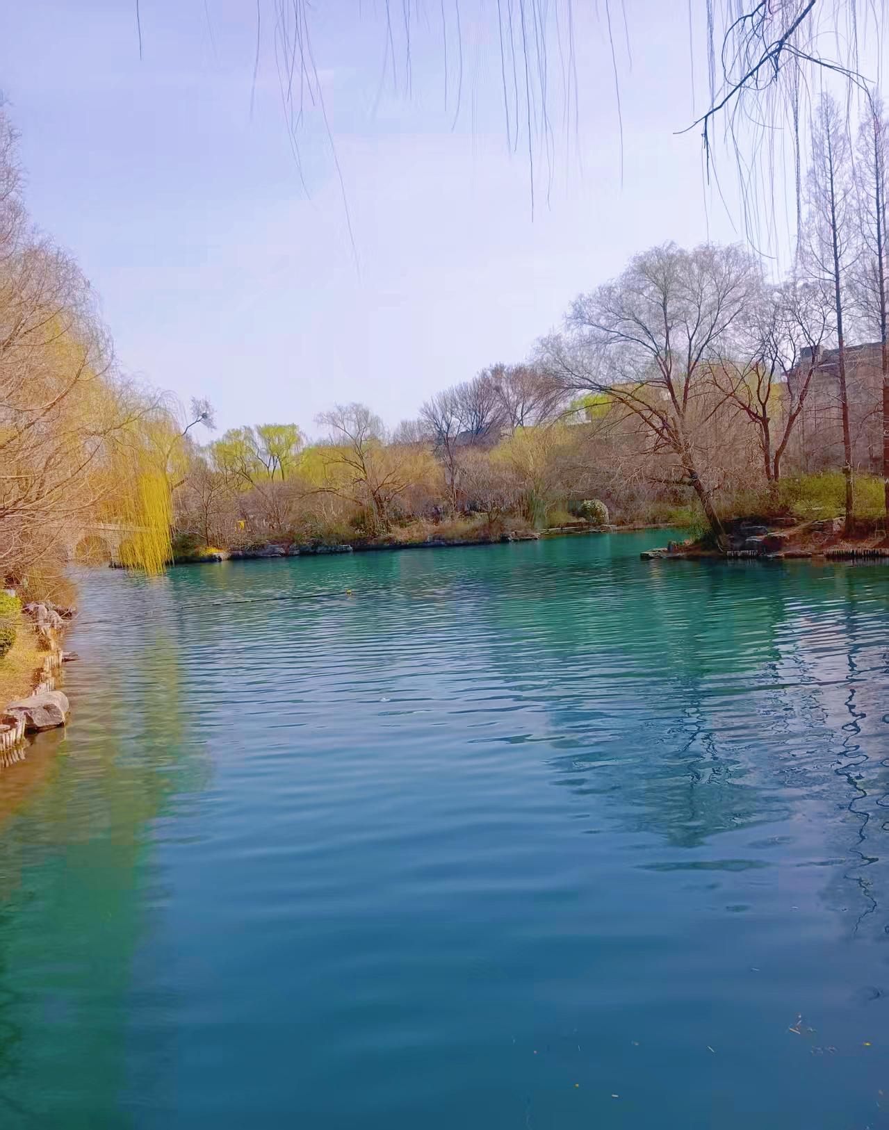 “打哈欠”用你的家乡话怎么说?哈哈哈哈哈！我们这说“打瞌睡”