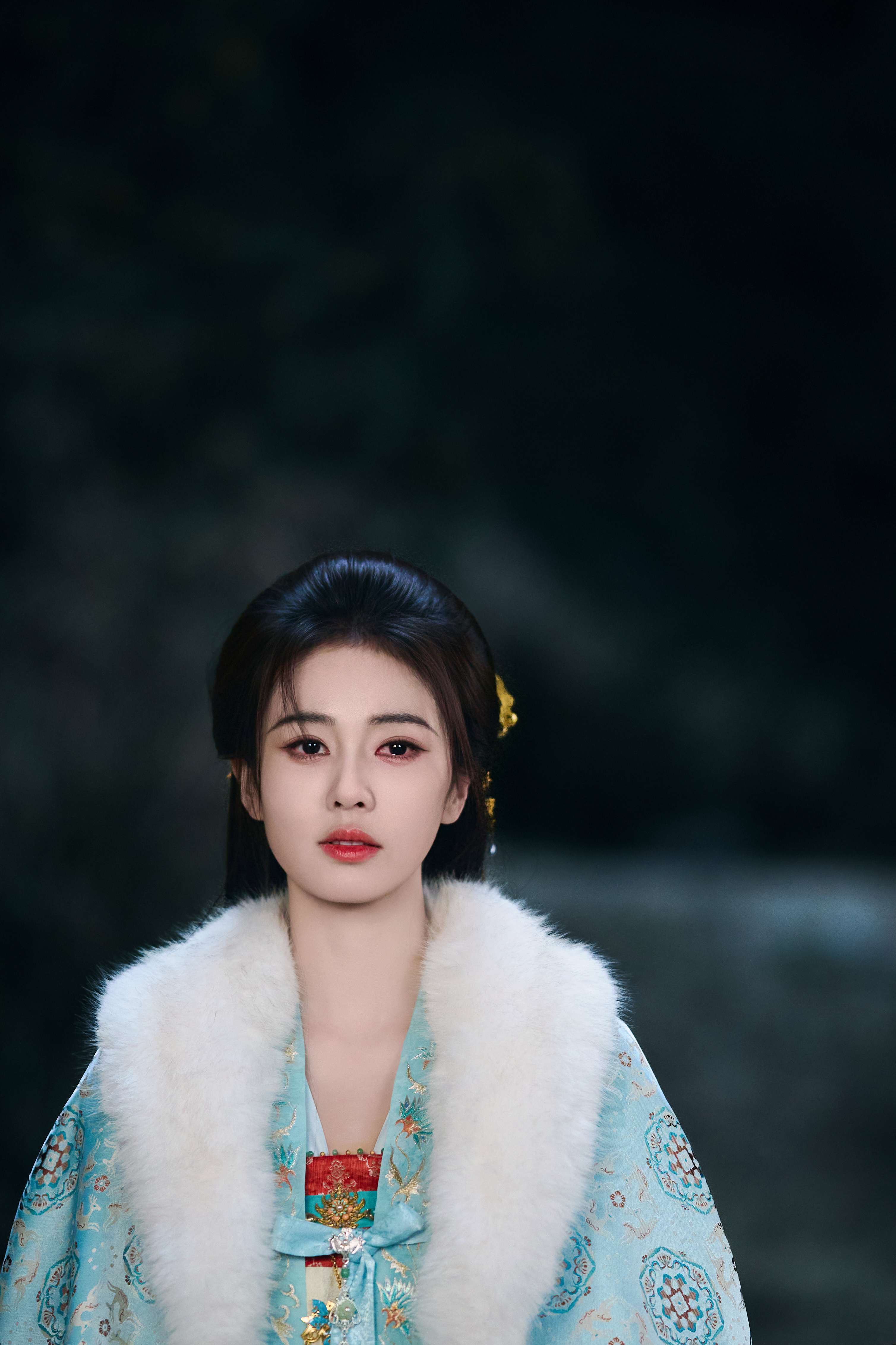 白鹿   白鹿王韵娜 白鹿开到荼蘼 🪁🌤风筝乘风而上，我的欢喜只为你飘扬.