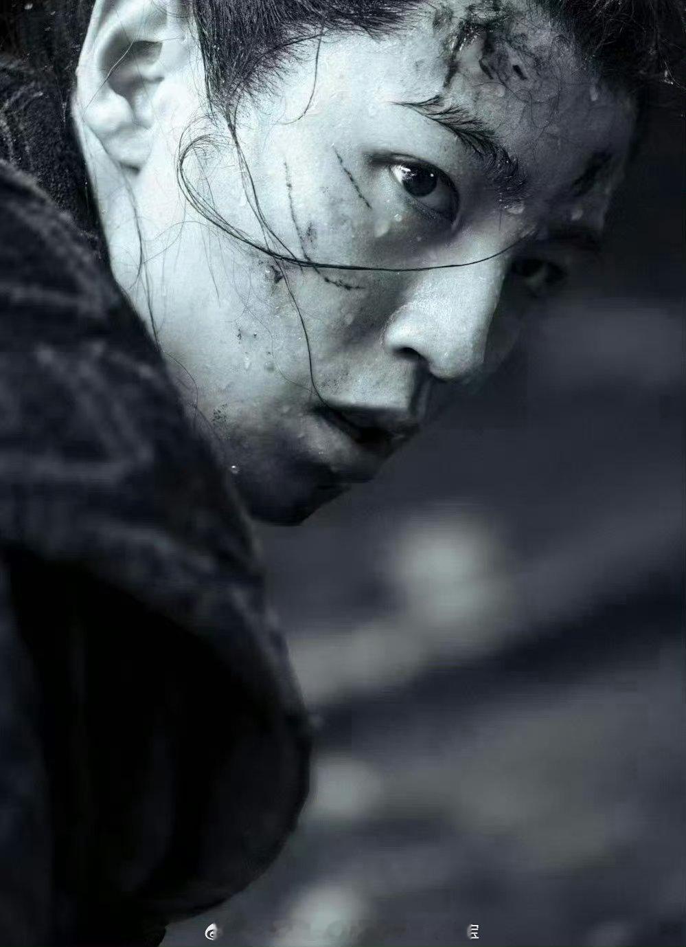 王俊凯狄仁杰剧照救命！这质感也太好了吧！为了演好青年狄仁杰，小凯真的付出了太多，
