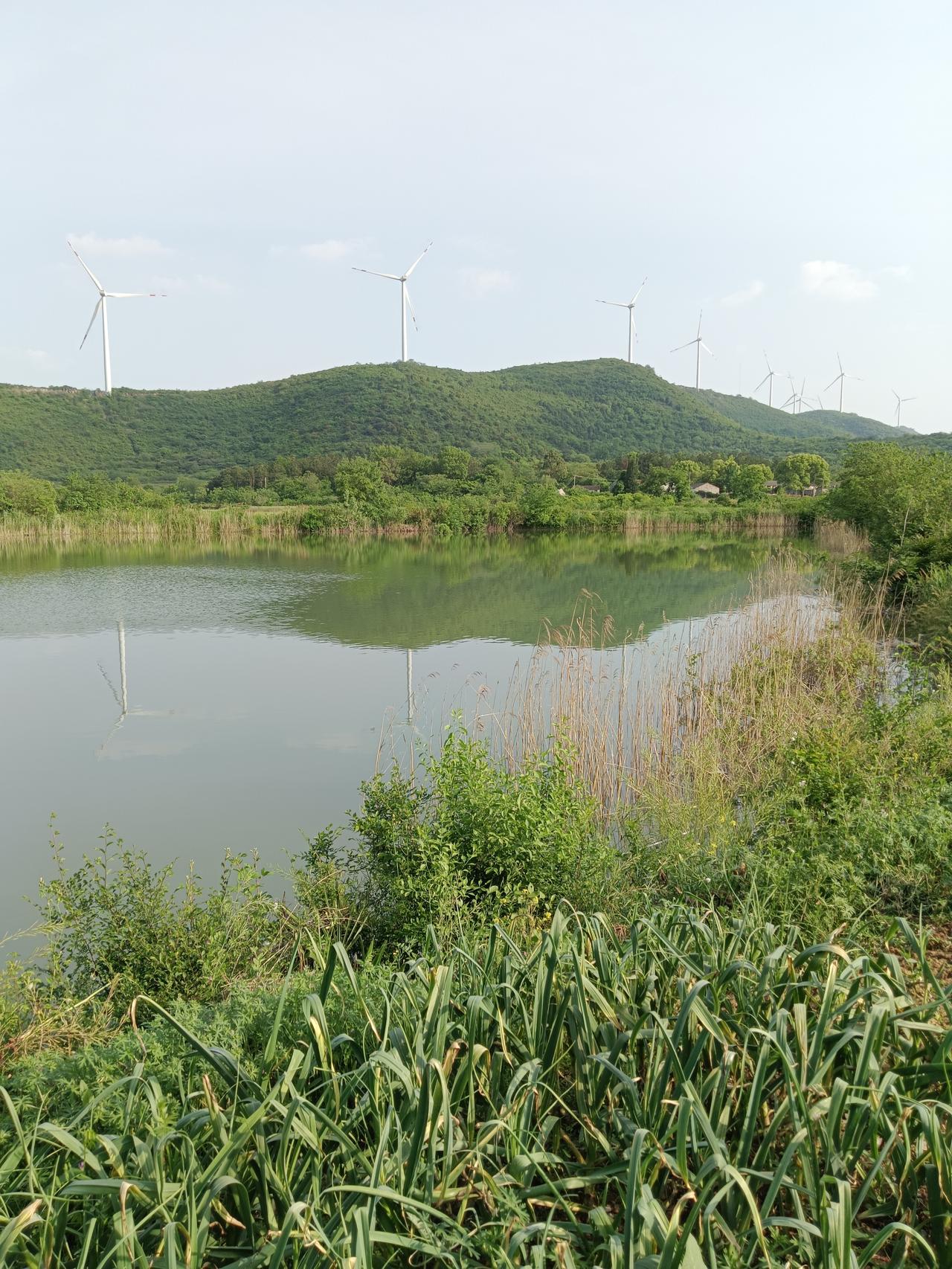 农村普通孩子上大学有用吗？
  前面提到几个娃基本上作用不大。网上有人说不介入