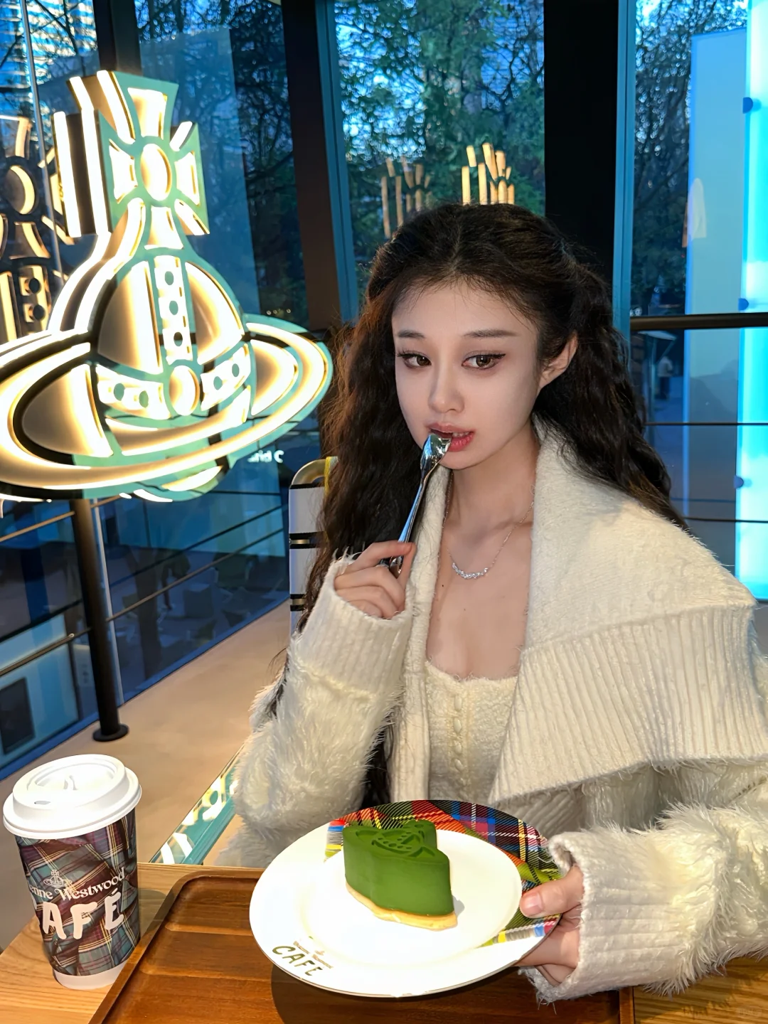 在北京Vivienne🪐..我吃