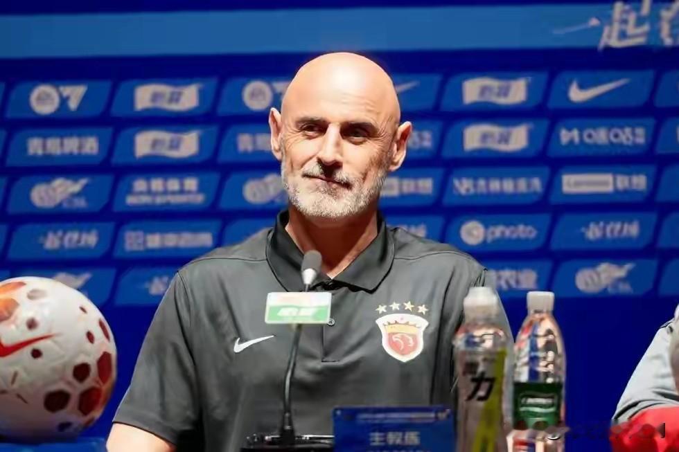 8月1日晚上的比赛上港队输的有点窝囊，全场控球率一度达到70%，就是开场5分钟的