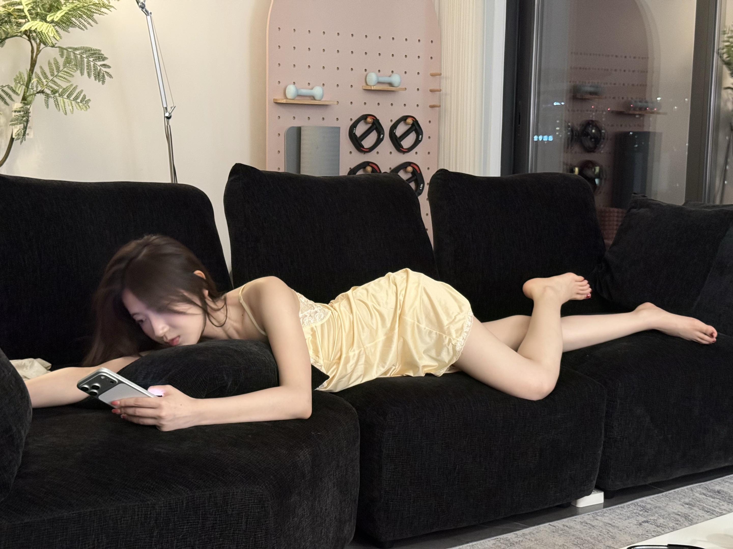 我承认 我自私 你的体温我只想一人享受.