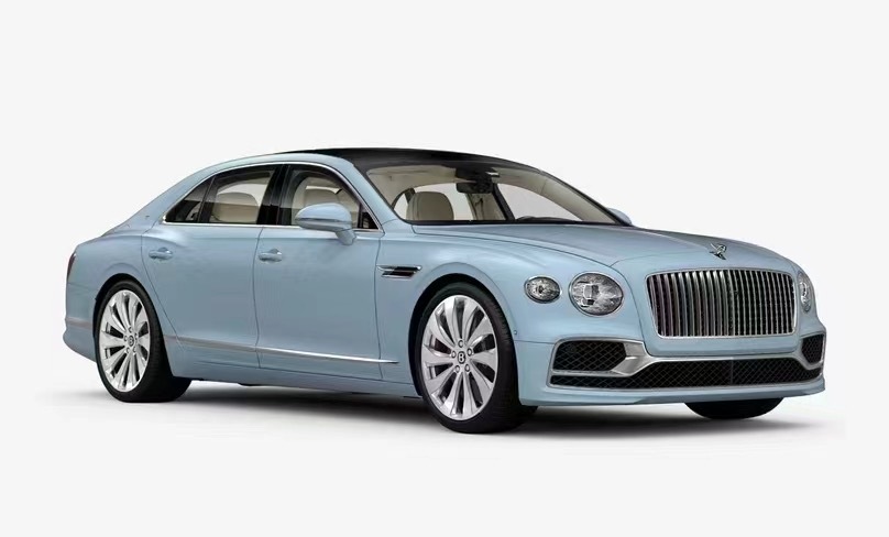 全新现车24款 飞驰 Edltlon 8 绚蓝外观：绚蓝内饰：亚麻白+帝王蓝 