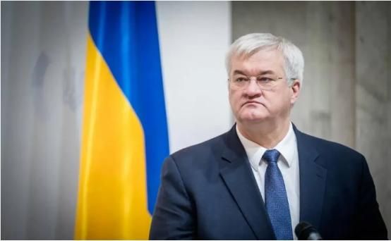 想谈合作？先把欠我们的45亿美元吐出来！乌克兰副外长来华，嘴上全是“友谊”，却对