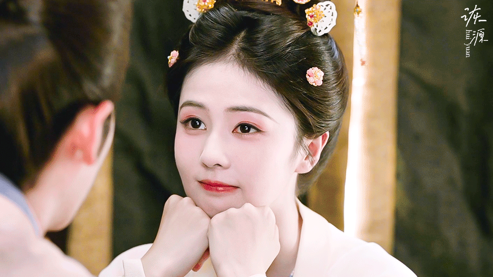 白鹿 《莫离》叶璃 / 动图▷EP18-04 黄衣（黄蓝）-手托脸 眨巴眼 可可