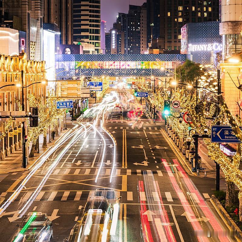 现在中国人口多少比较合理还挺难界定的。有专家研究认为维持在15亿比较合适。从资源