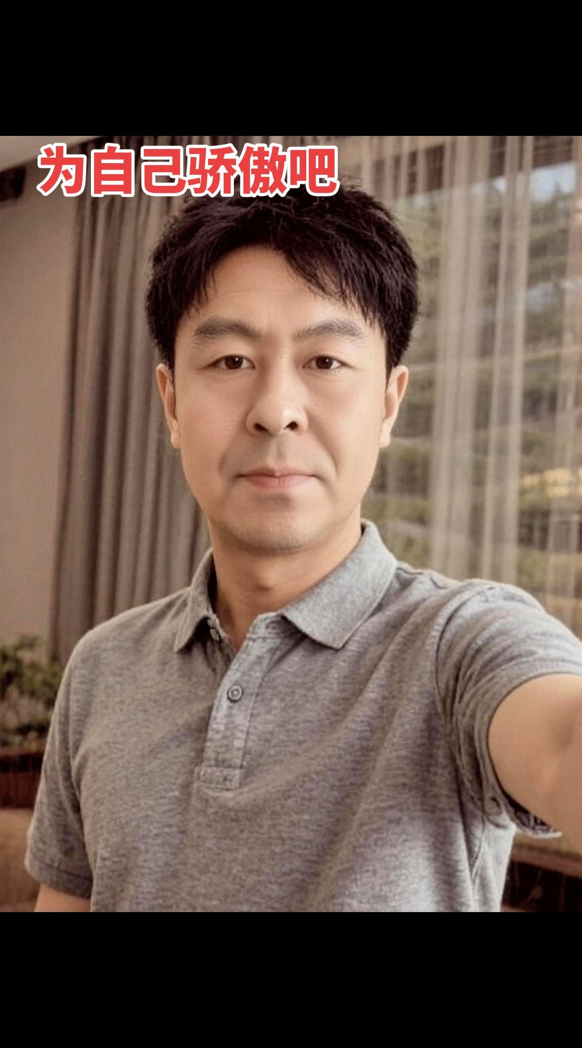 上传一张照片，瞬间变年轻。随变ai随便玩 抖音ai创作 抖音玩法达人中心 越活越