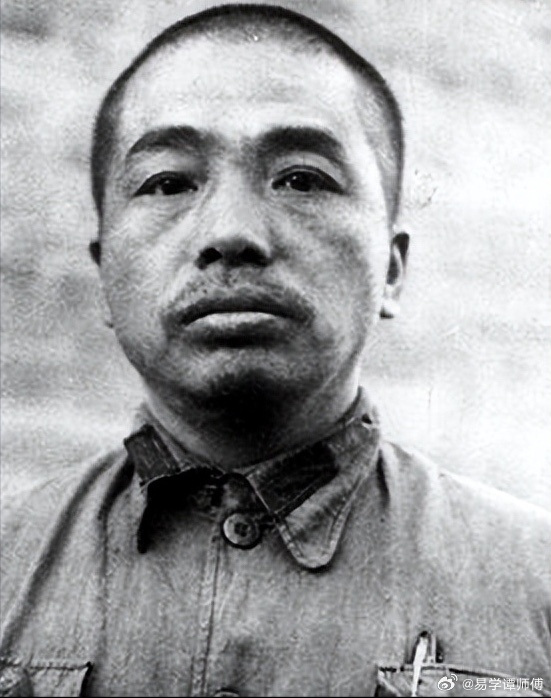 1935年，红军过草地，彭德怀含泪将重伤的外甥留在藏民家，留下250块大洋作为答