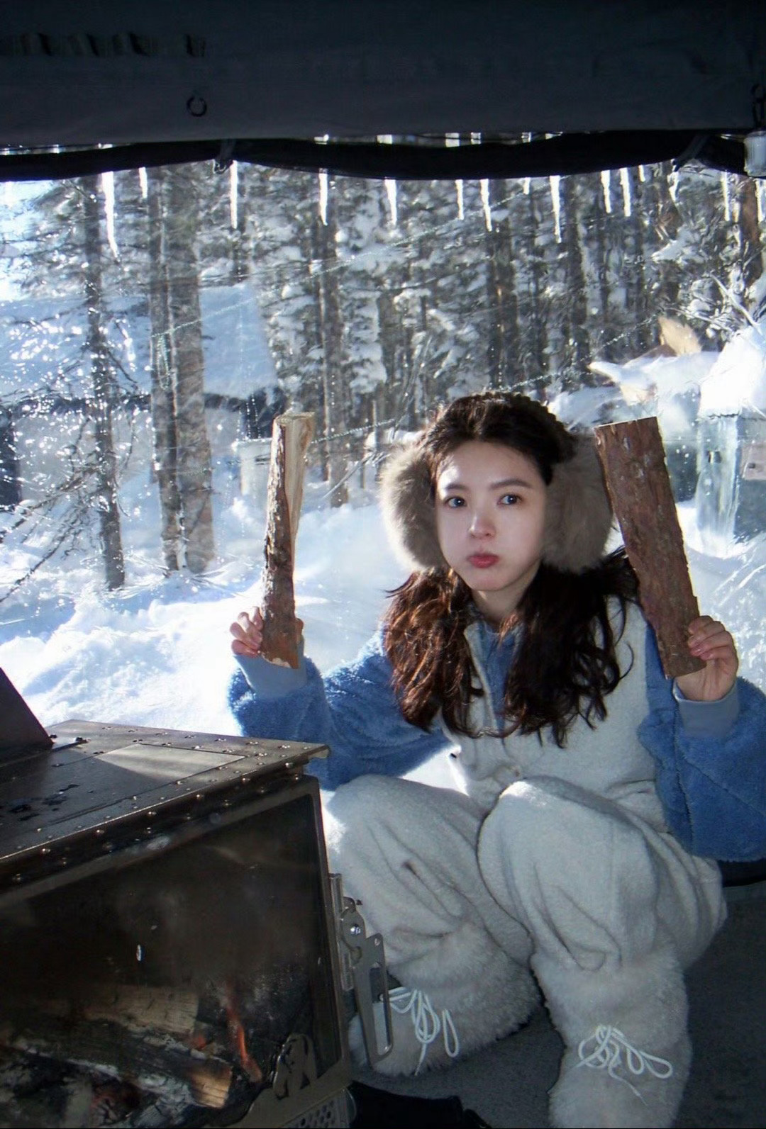 下次下雪一定要拍出这样的照片！！❄️章若楠雪地营业照 章若楠雪地出片教程