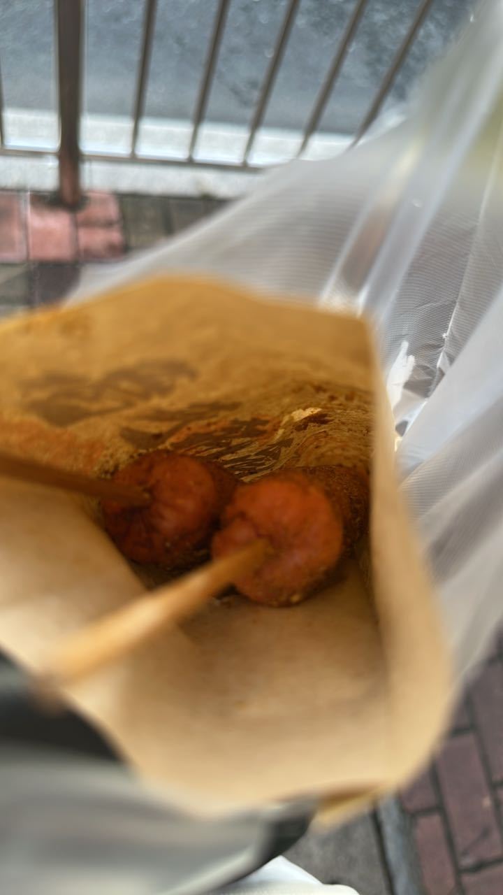 下班买俩淀粉肠 美味