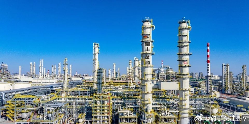 高油价+政策红利共振！煤化工行业价值重估，18龙头引领产业升级在国际油价高位运行