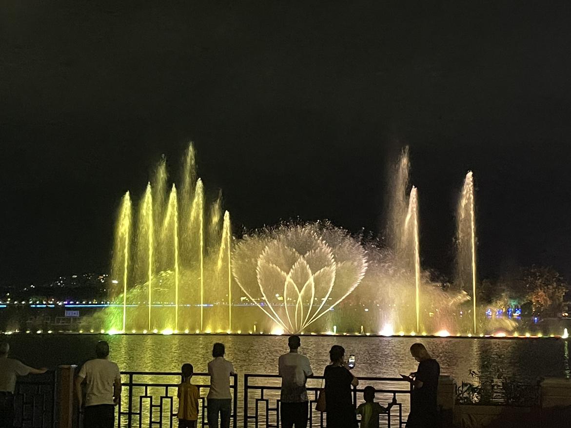 我的今日状态：😁轻松愉快
我这里的天气：⛈️雷雨