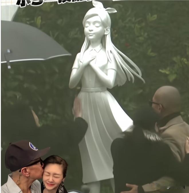 大S雕像太让人失望了！

别的不说这雕像真是两模两样啊！一点都不像她[尬笑]多年