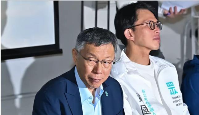 柯文哲该不该被同情？看完这些事，只剩反感

柯文哲该不该被同情？答案很简单，看他