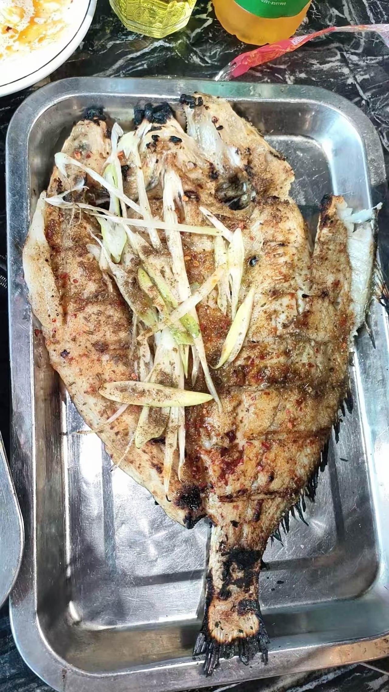 😋口味：味道其实除了个别品种比较出彩，其他的都相对都比较一般。
五花肉：这个很