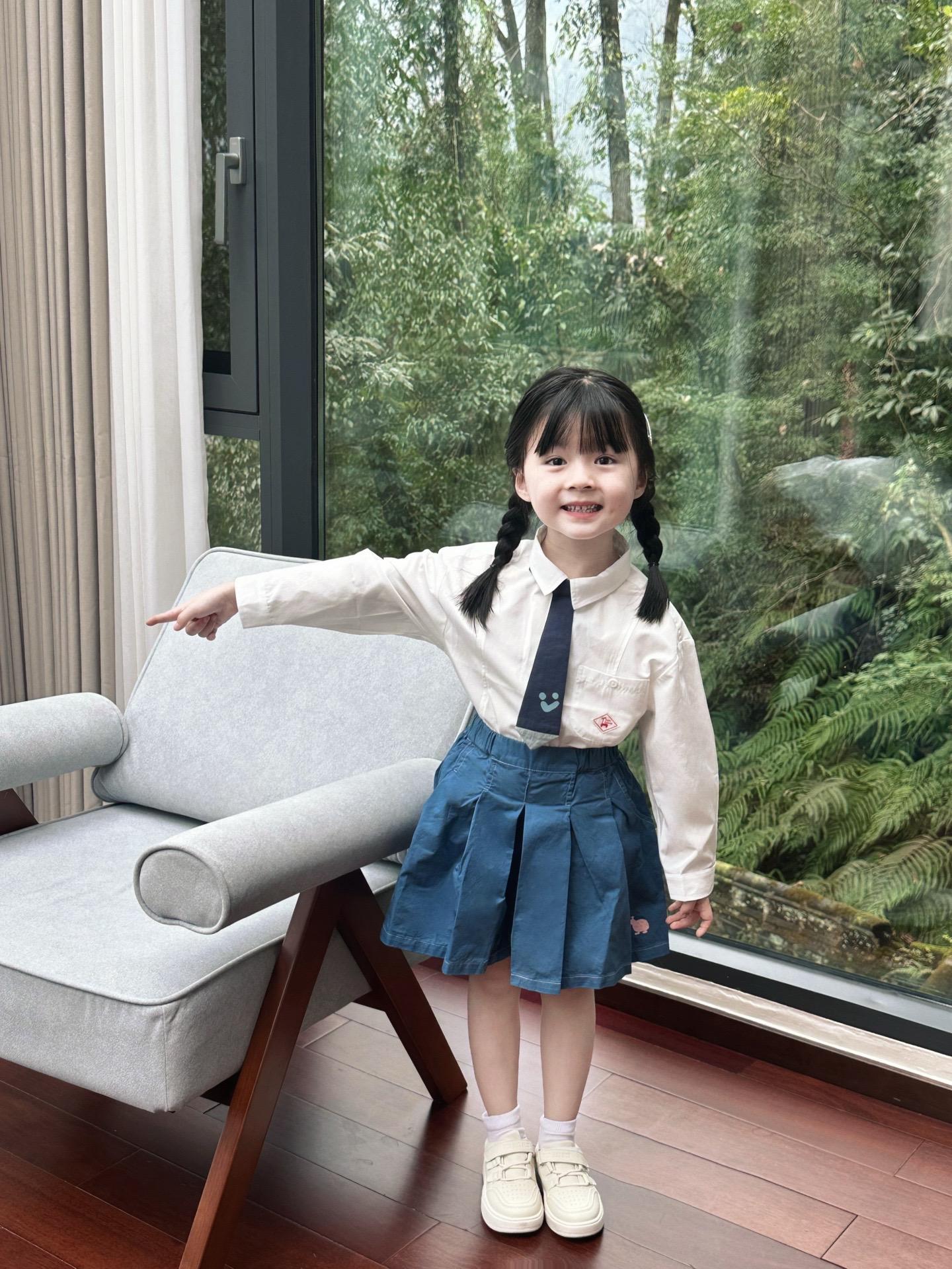 ♡ ʜᴀᴘᴘʏ̆̈  我的白衬衣👧🏻。